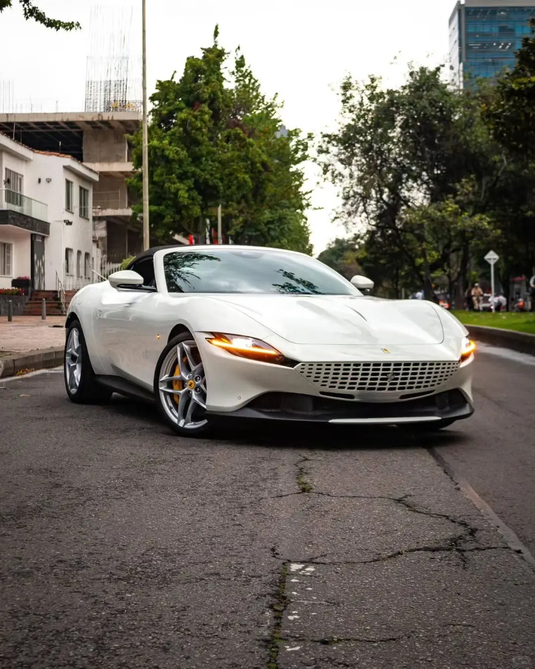 Ferrari Roma Spider，最优雅的法拉利绝美车片 ​​​