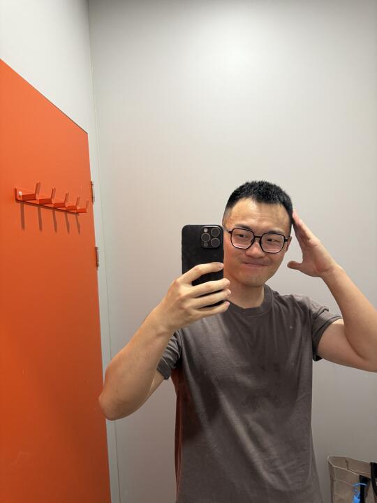 每次剪完头发都觉得自己是全球第一大帅哥