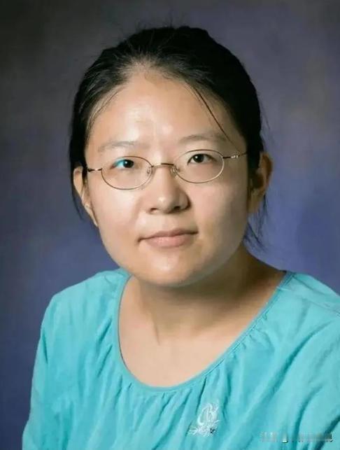 广州一女教授在985任教3年，每次课上都没几个人上课，最终因考核不过惨遭辞退，万