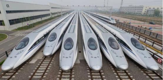 虽然哈萨克斯坦要向日本出口能源和稀土，但是却不能使用中欧班列，哈萨克斯坦手里握着