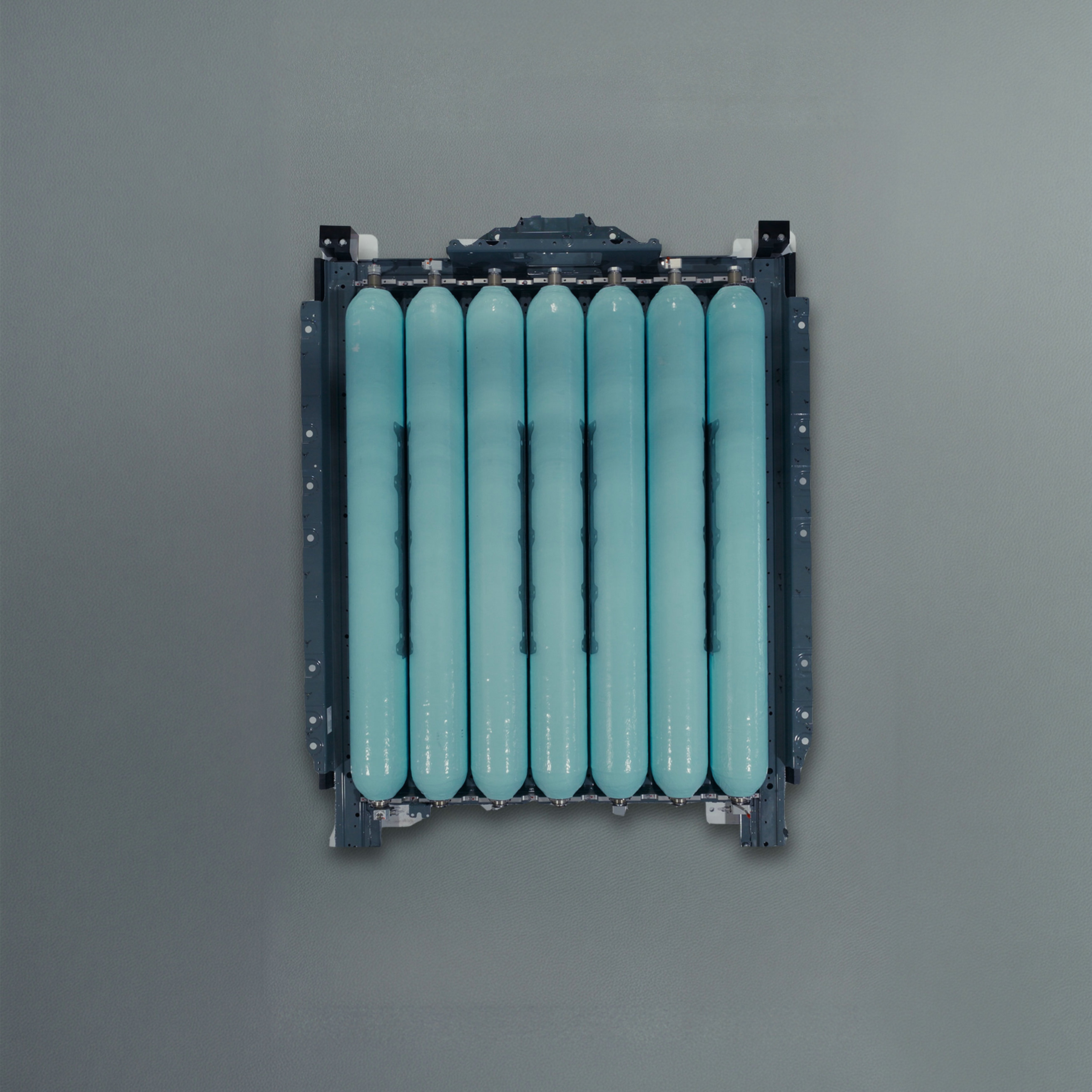 宝马亮出全新氢能黑科技，新一代宝马 X5 上搭载。宝马发布氢能扁平化储存系统，七