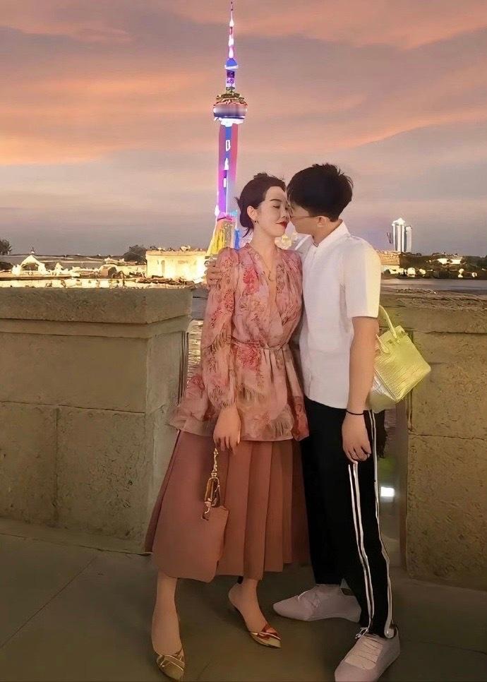 沪上阿姨？  [猪头]  ​​​