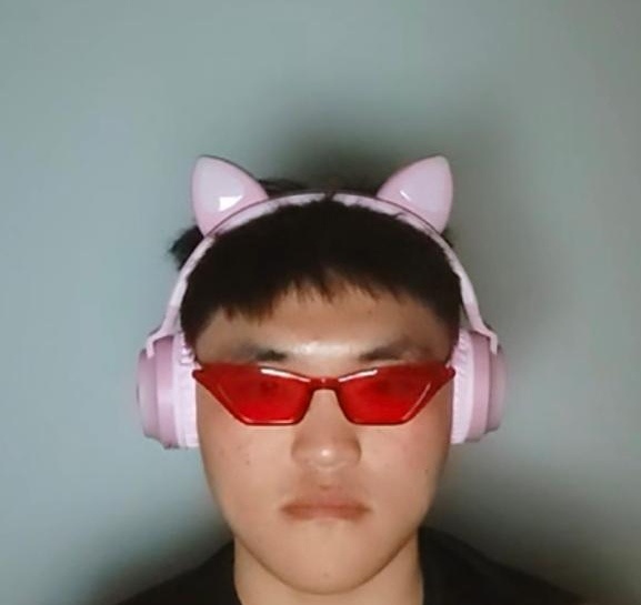 妖魔鬼怪快离开！[怒][怒]低情商：只会蹭，模仿🐶高情商：真是老天赏饭吃！不禁