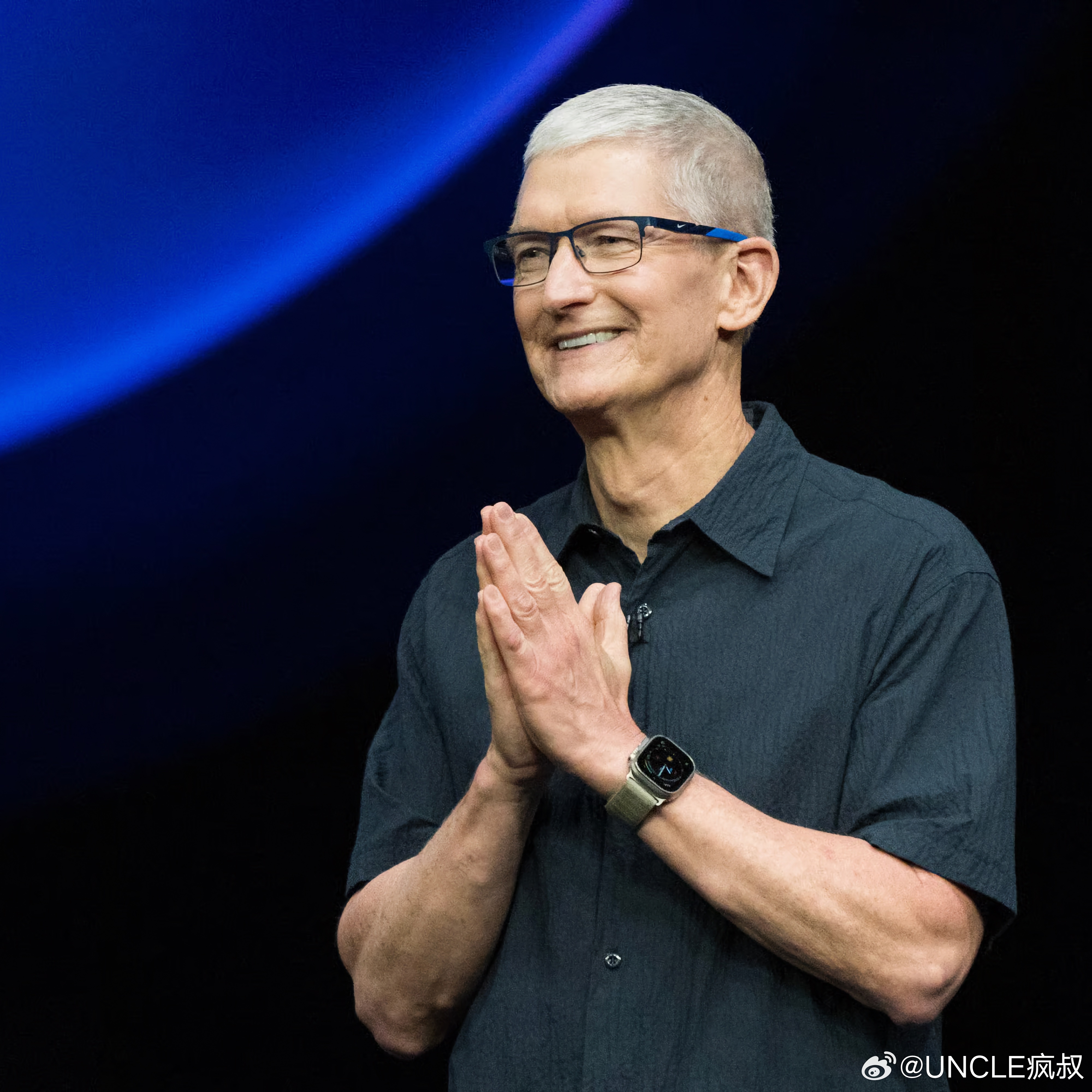 Tim Cook：“正如我在开场白所说，这一季度对苹果来说意义非凡。我们也对苹果