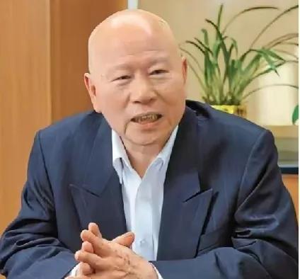 台湾媒体人许信良近日提出所谓