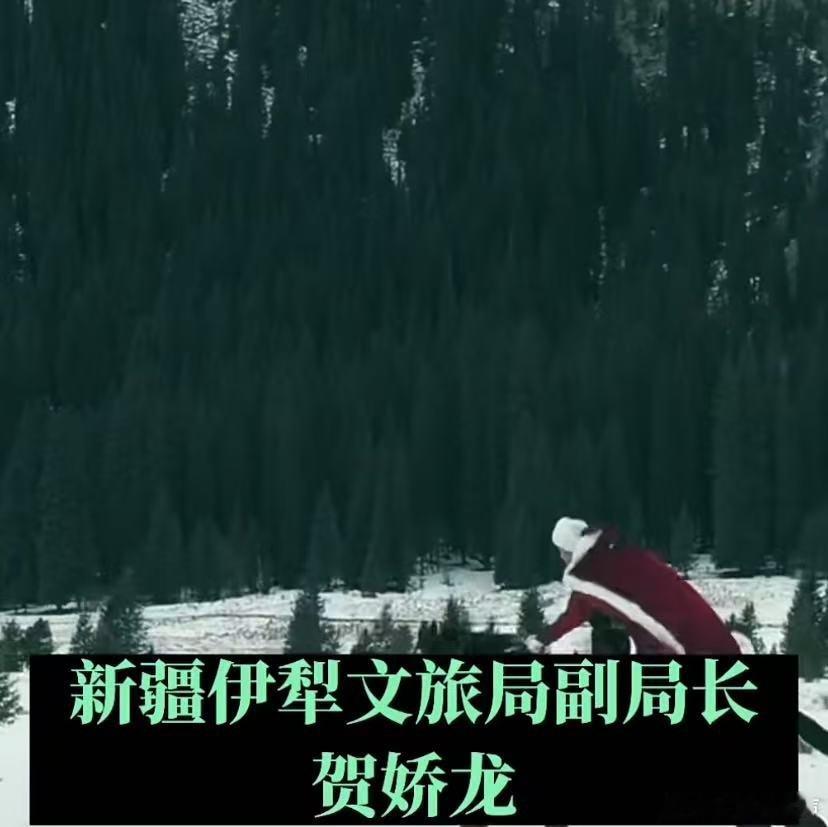 文旅局长闪现机场比拼花式揽客暑期热辣出游季，文旅局长机场变身“福利官”，机票补贴