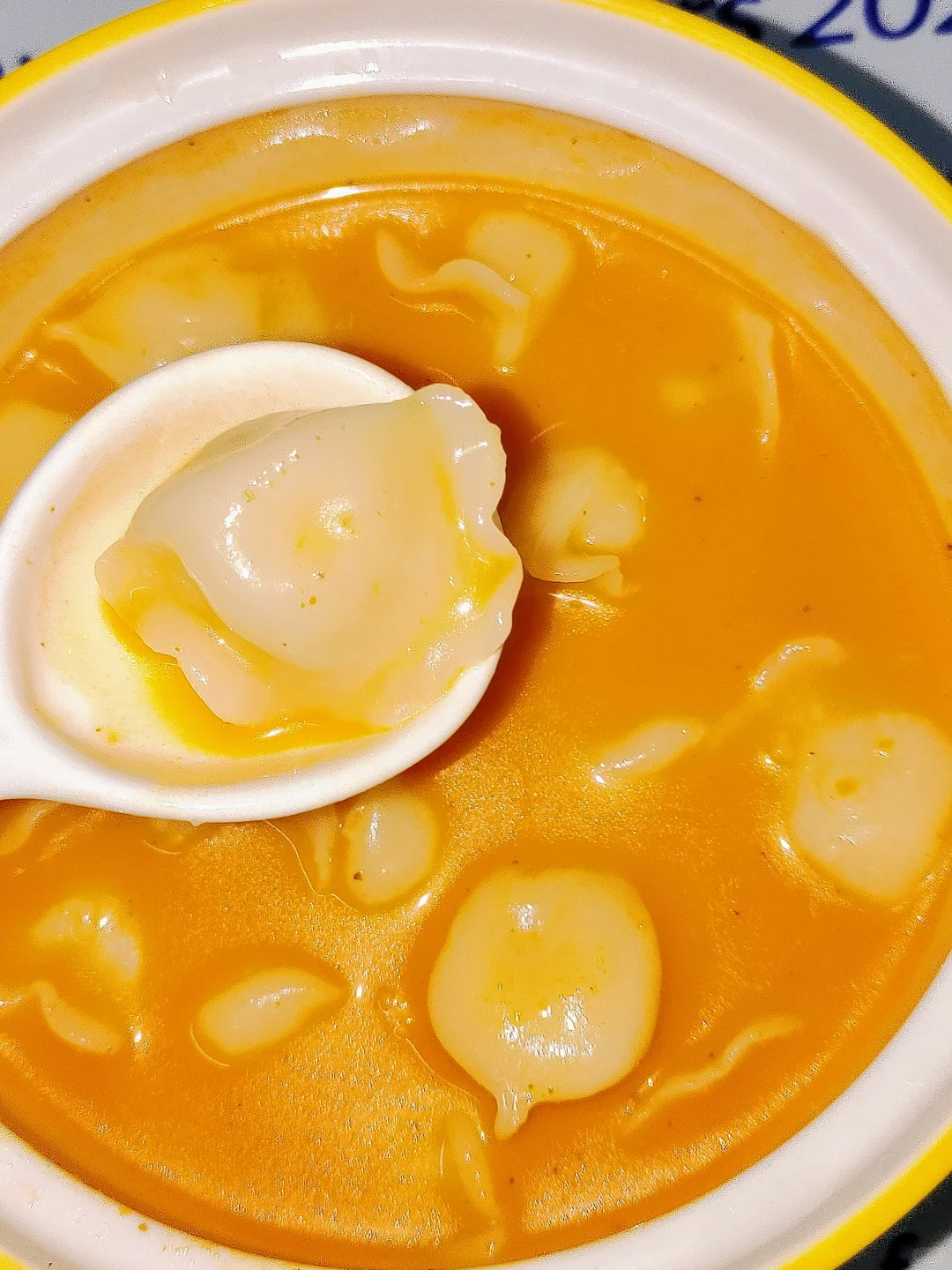 深夜食堂🥟就选冬阴功汤的饺子～