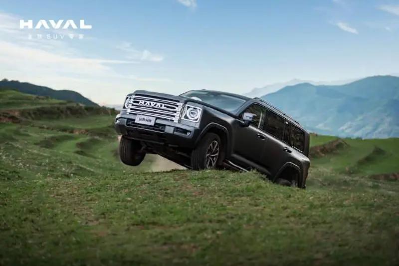 【长城第二代哈弗H9官图发布 配三把差速锁/搭载全地形系统】日前，哈弗SUV官方