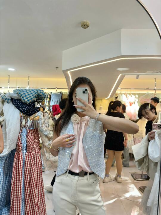 还是女大学生会买，体验到了快乐。。。