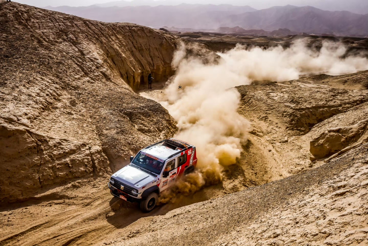 长城汽车官宣出征2026年环塔拉力赛长城汽车正以实际行动强势助力中国越野赛事发展