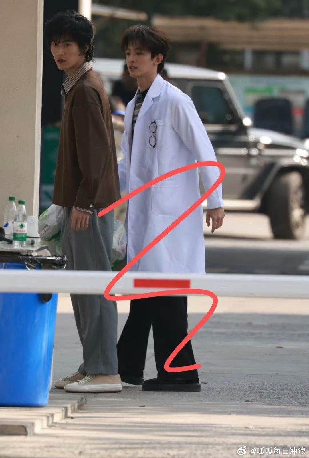 周柯宇、常华森综艺同框路透，来看帅哥生图如何