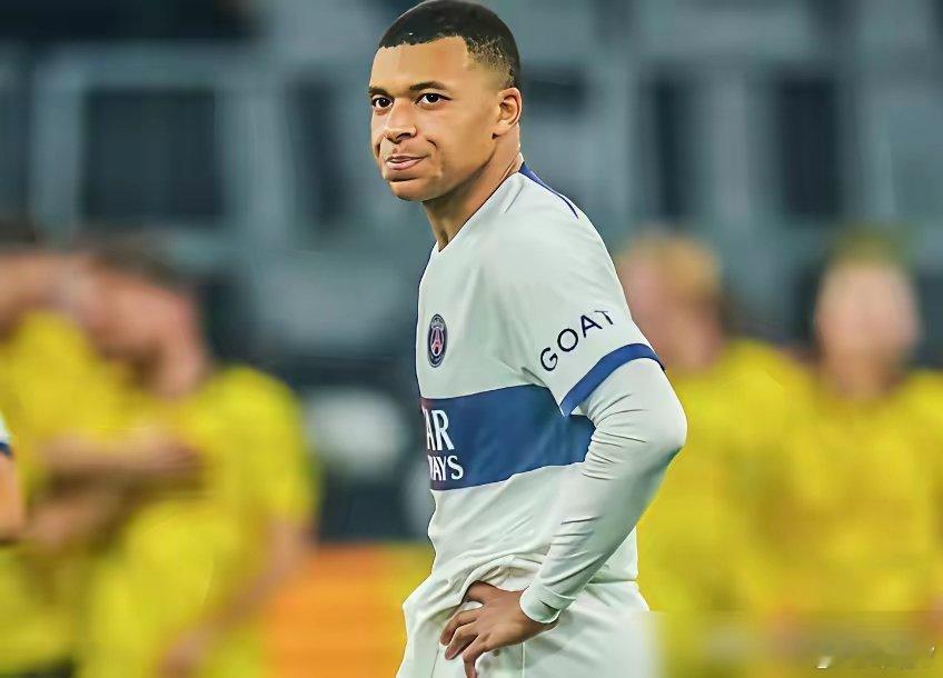 姆巴佩走后第一年，巴黎圣日耳曼，拿下队史首个欧冠。他曾经的小弟登贝莱，拿了金球奖