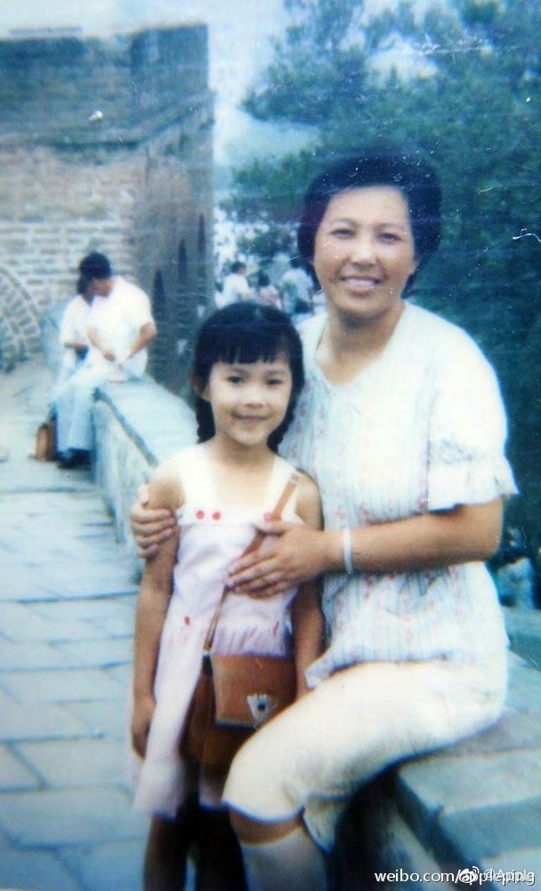 #你和妈妈有时间差吗##张远为妈妈做早餐好暖心# 我和妈妈的相处很像朋友，她美丽