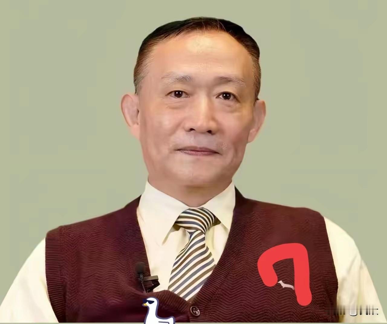 卢麒元这次是真的急眼了，
直接把那一层窗户纸给捅破了！

盯着“十五五”规划，有