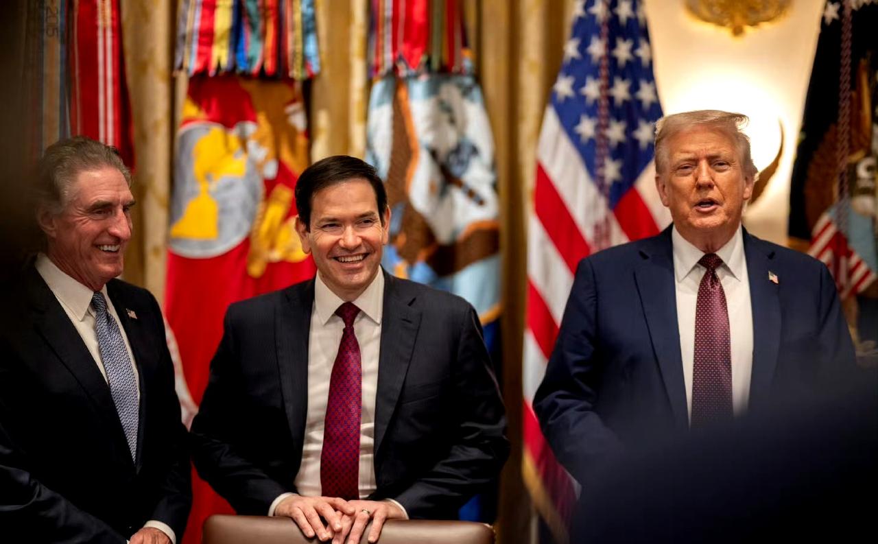 美媒说，特朗普或会让鲁比奥主管委内瑞拉政治过渡事务，算是对他保持忠诚的奖励。因为