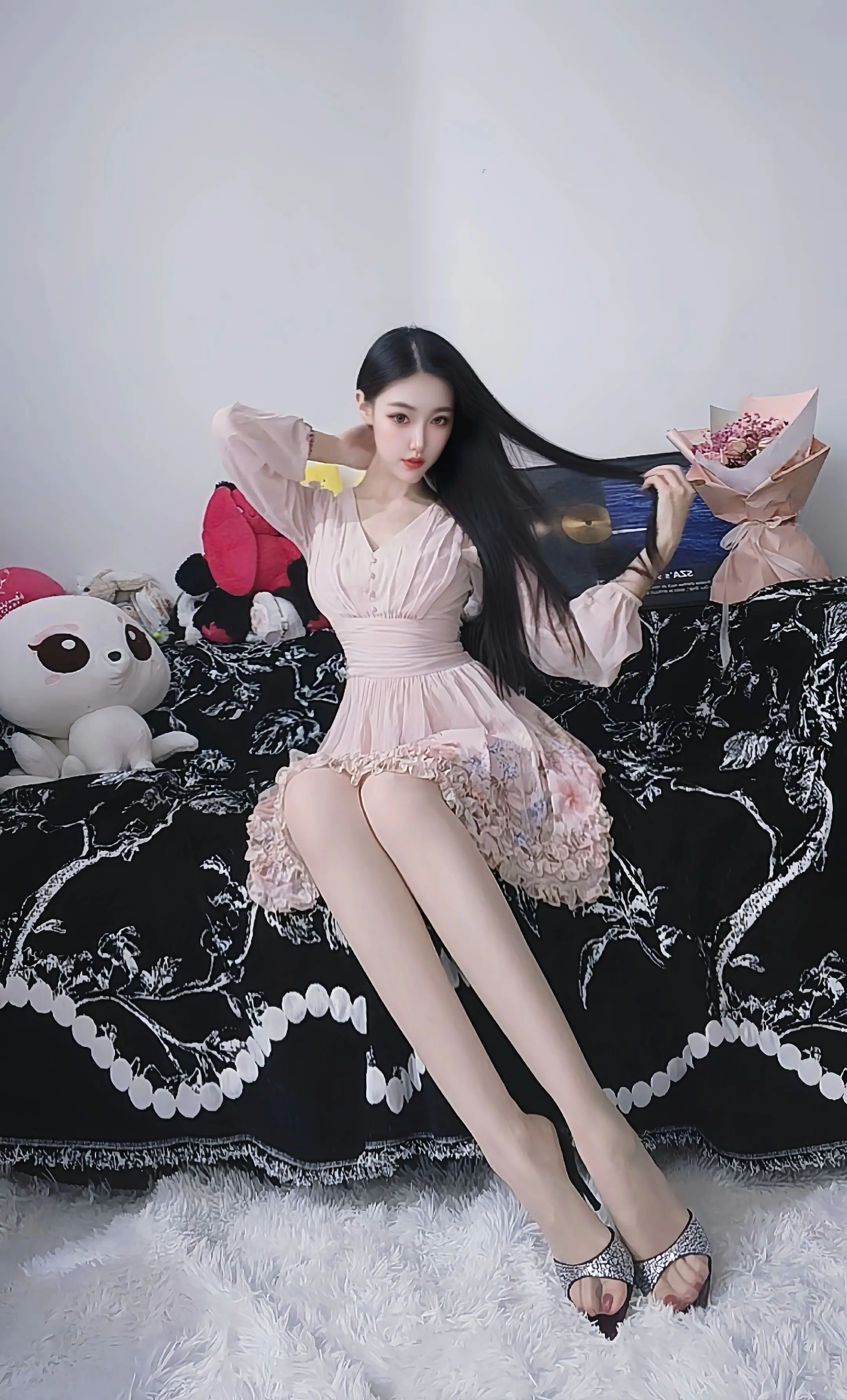 周末快乐🙂!，  