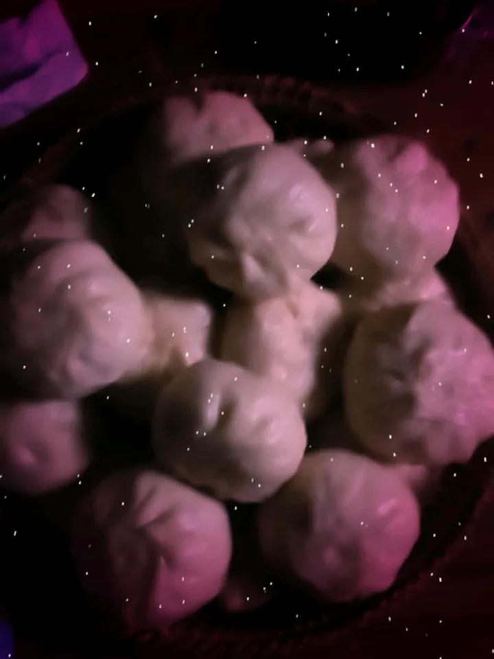 记录我的2026昨天包了一锅包子，又蒸了一锅馒头，一家人可以吃两星期了，过年买的