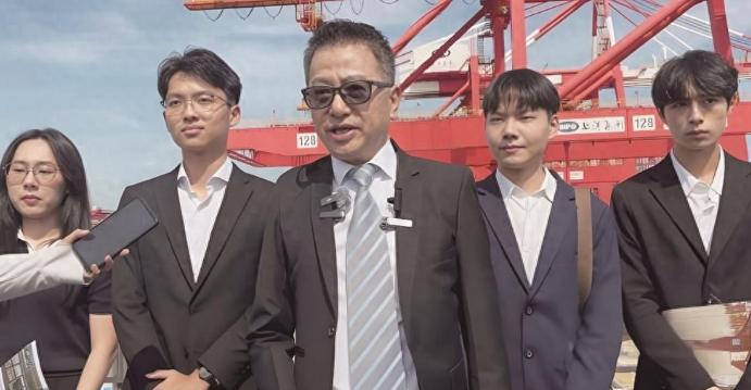 这一步棋，打的是什么算盘？这两天，台湾民众党主席黄国昌做了一个岛内政坛少见的决定