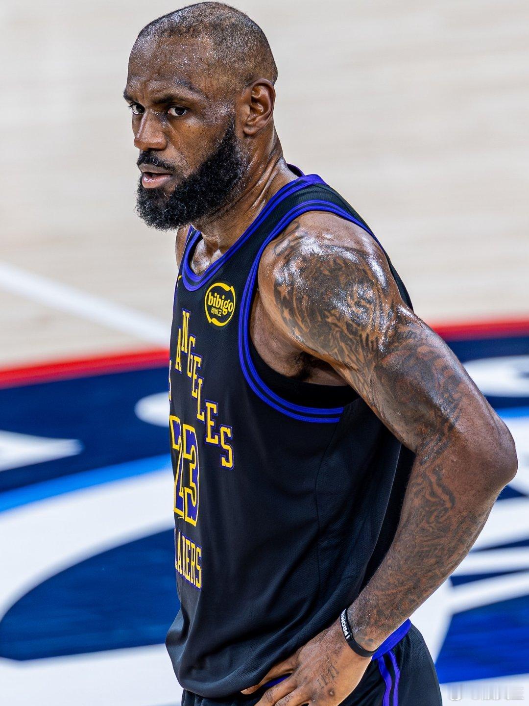 2026年勒布朗-詹姆斯第四节数据：100分 — NBA第一20次助攻 — NB