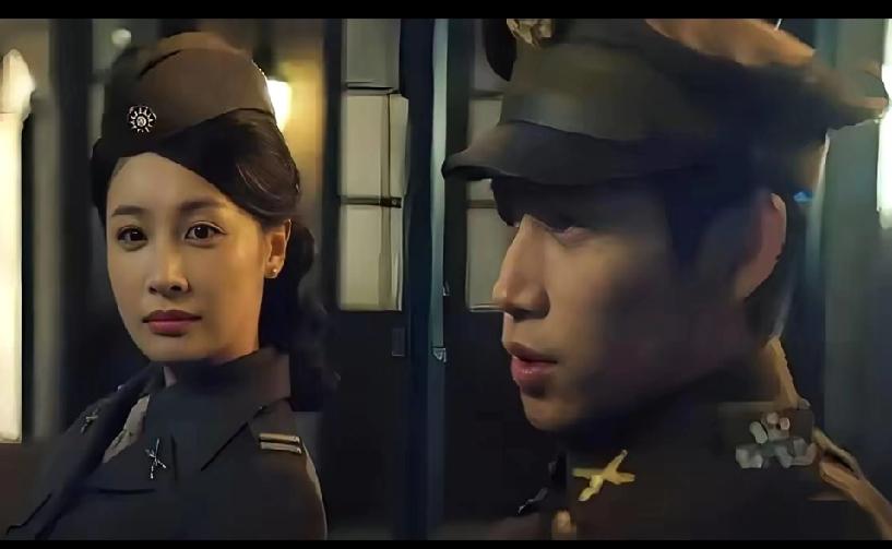 左边是叛徒逼供，
右边是英雄硬气；
信仰永不缺席！
在被血书逼迫的紧张时刻，他反