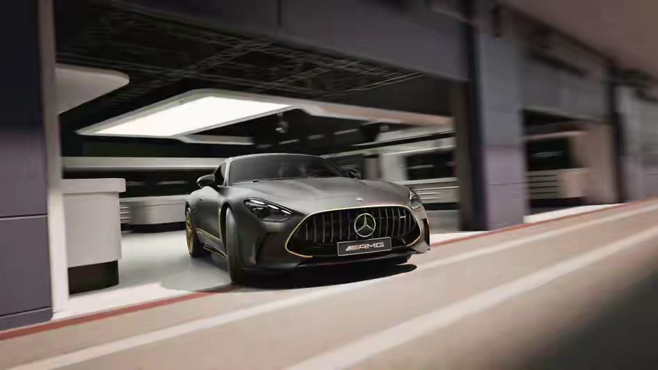 限量版梅赛德斯-AMG GT 63向F1电影致敬！灯光、镜头、牵引力控制 - 在