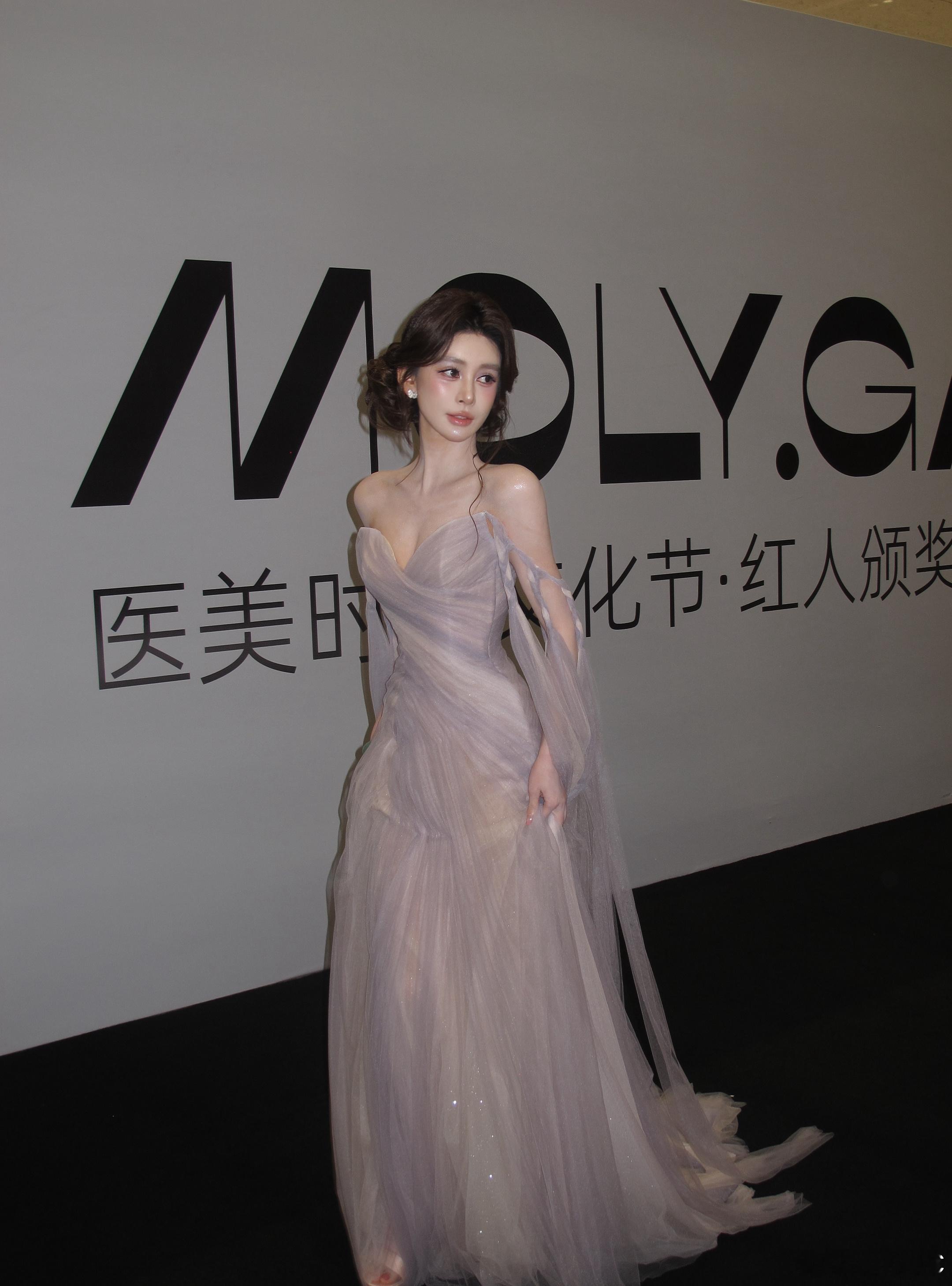 招编导1. 策划短视频内容方向，制定账号运营策略2. 负责脚本撰写及内容创意，提