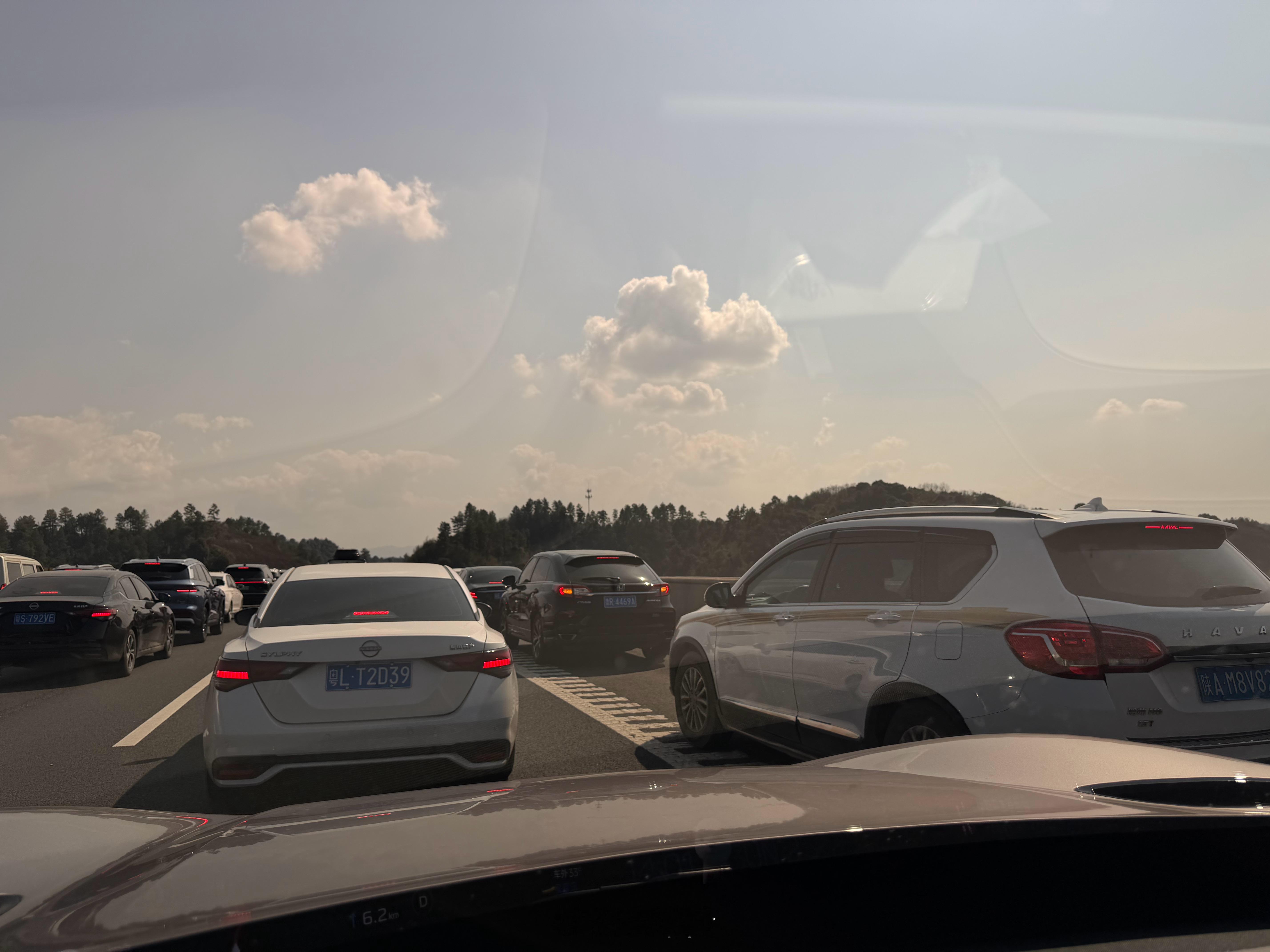 难过啊，到底有多少人要回广东回家过年不能呆久了高速堵车 吉安