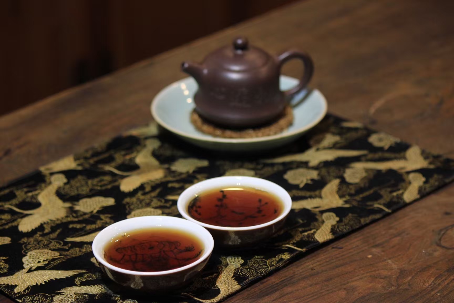 茶道  成年人最好的解压方式：喝茶，独处。 
