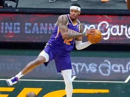 北京时间7月4日公牛队宣布与前太阳队前锋球员克雷格达成一份2年加盟合同，其中第二