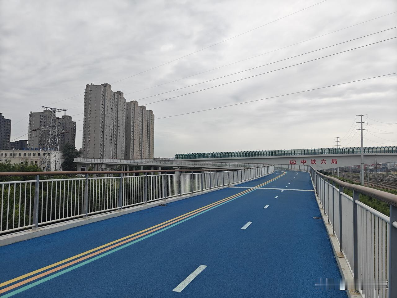 今天的天儿很适合骑行！🚴🏻‍♀️