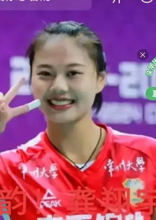 中国女排在不被看好的情况下，3比2战胜美国女排进入世联赛四强，出乎了很多球迷的意