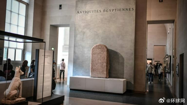 #卢浮宫埃及古物图书馆发生漏水事故#【卢浮宫埃及古物图书馆发生严重漏水 多部古籍