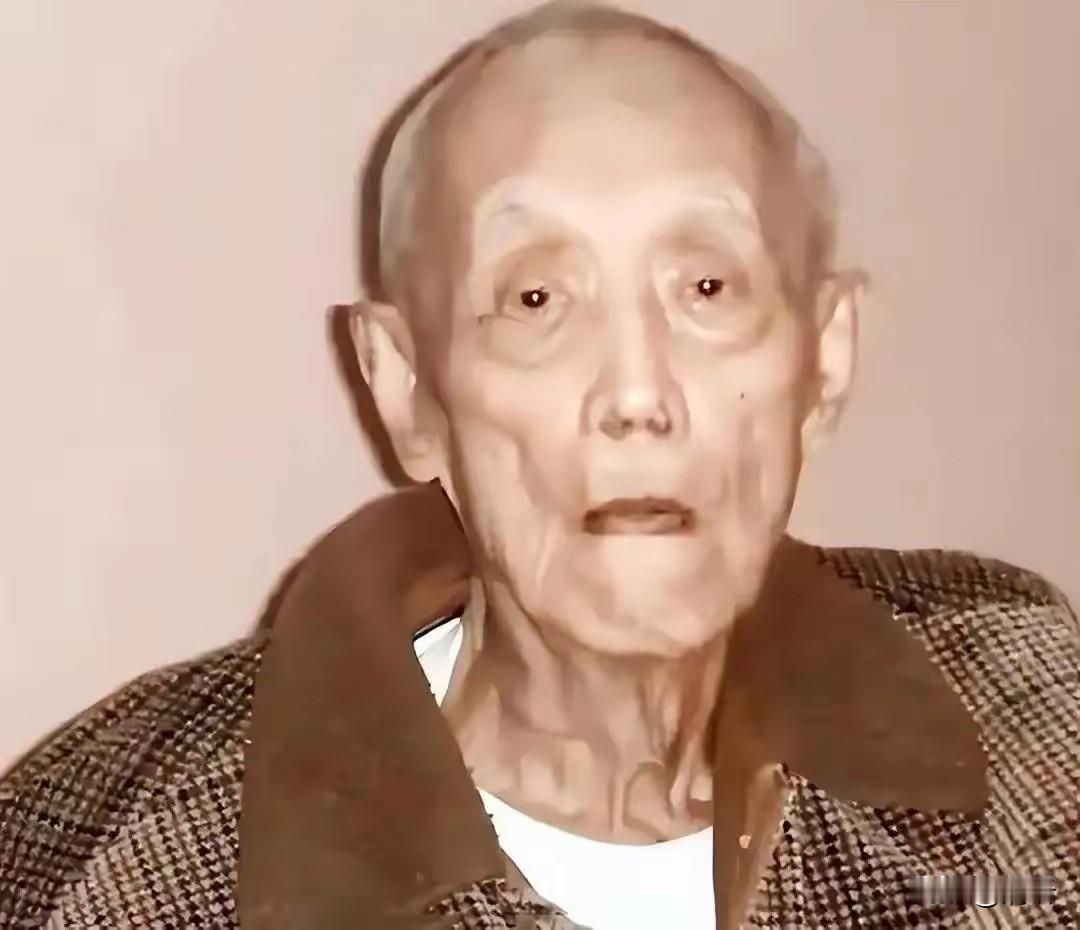 谷正文享年97岁，可即便寿至耄耋，因果轮回也未曾饶过他。他一生先后迎娶四任妻子，