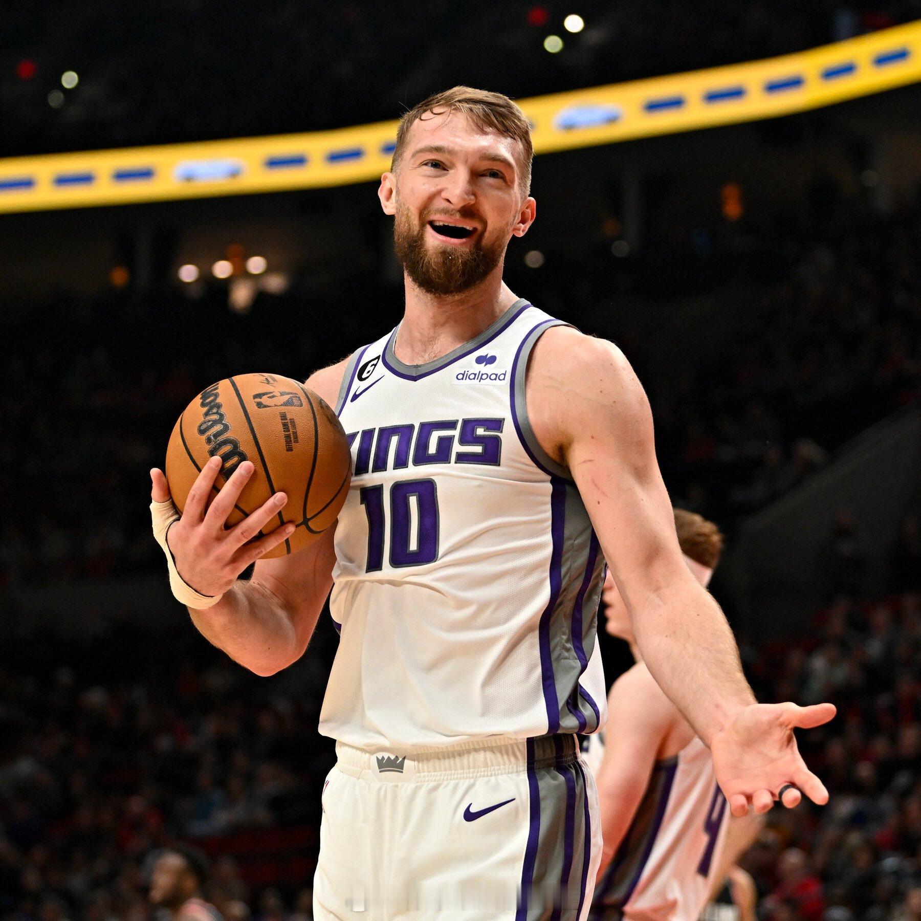 Sam Amick：“像奇才、太阳和公牛这样的球队过去都表现出了浓厚的兴趣，而且