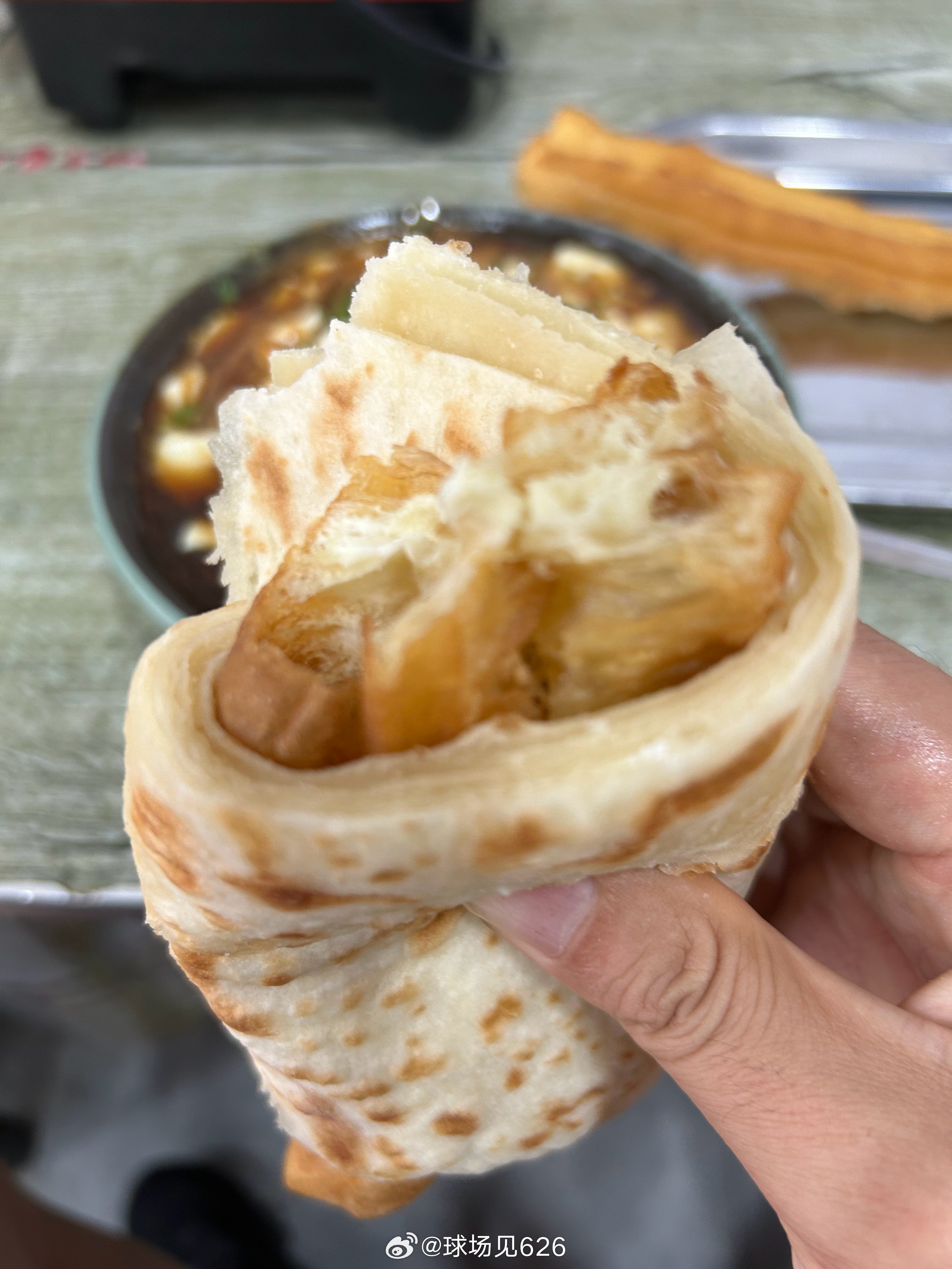 早点，开干，还有只小强🪳，不耽误 