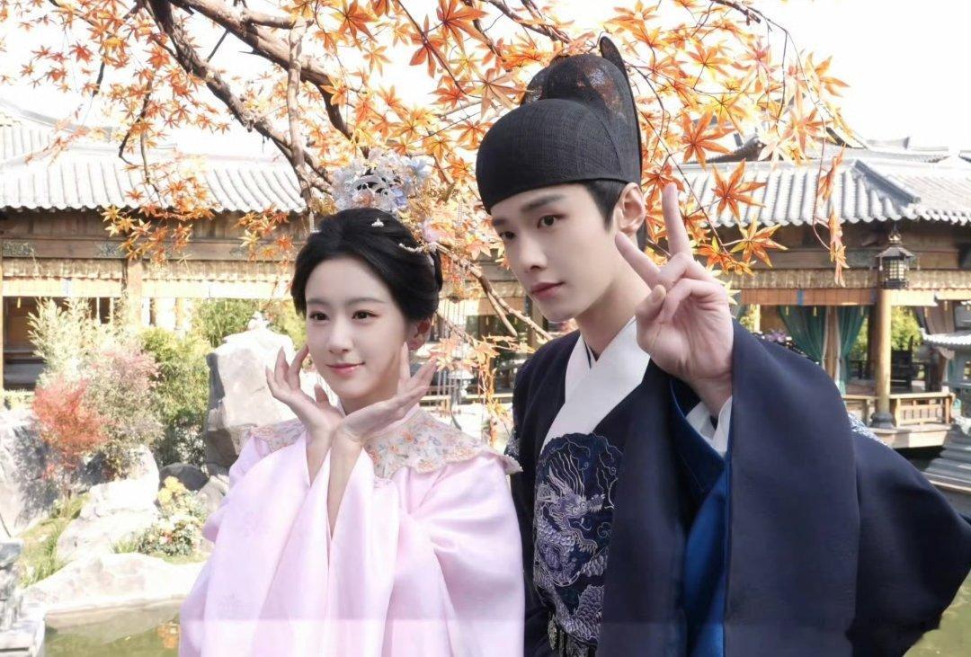 何与、包上恩、郑合惠子、刘梦芮《窈窈有期》最新物料！cp感好强 