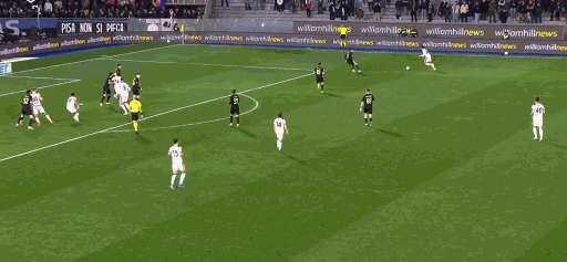 【早报】米兰险胜比萨，魔笛绝杀！【意甲】米兰2比1比萨北京时间2月14日意大利足