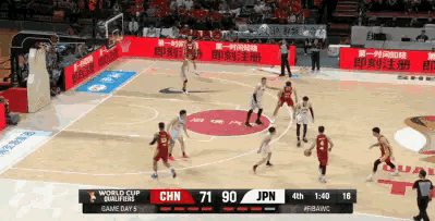 中国男篮球星赵继伟竟然上空篮都能失手，你们说气人不气人？在昨天晚上中国男篮主场迎