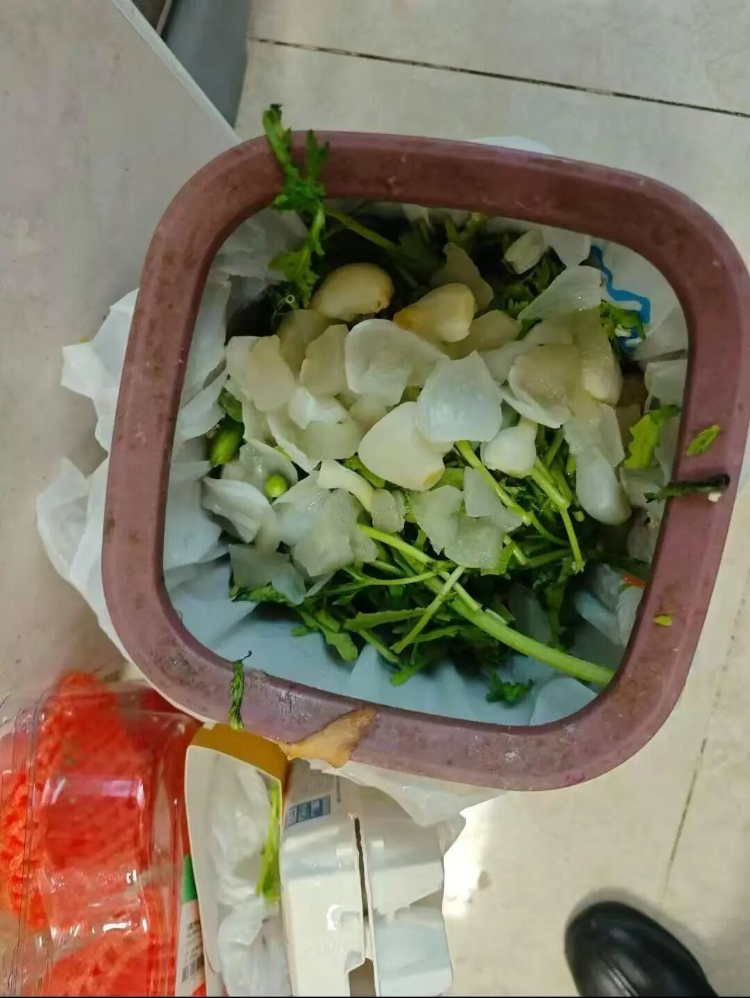 被误食的水仙球