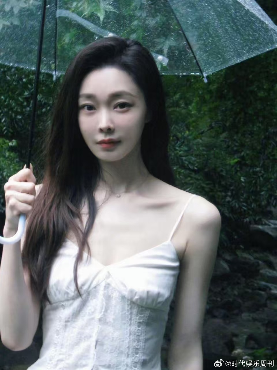 这组合太绝了！无论是姐妹还是对手戏，都看点十足。宋轶万茜双女主剧本我先写阅文IP