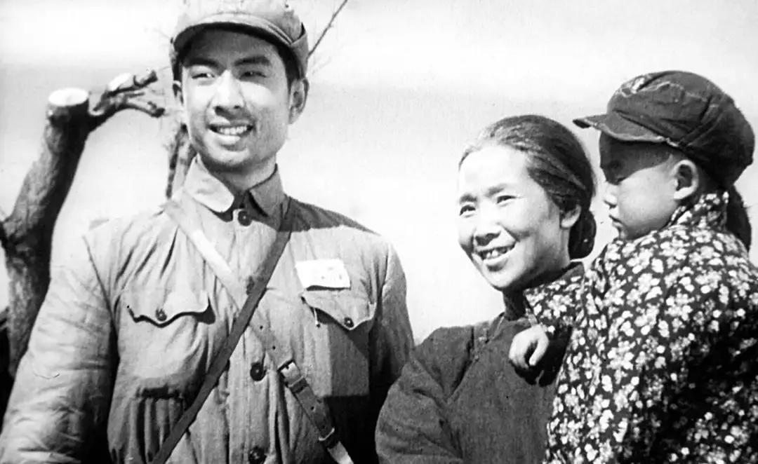 这四部爷爷奶奶看了300遍的电影，藏着2024年最顶的生存逻辑。

别打哈欠。你