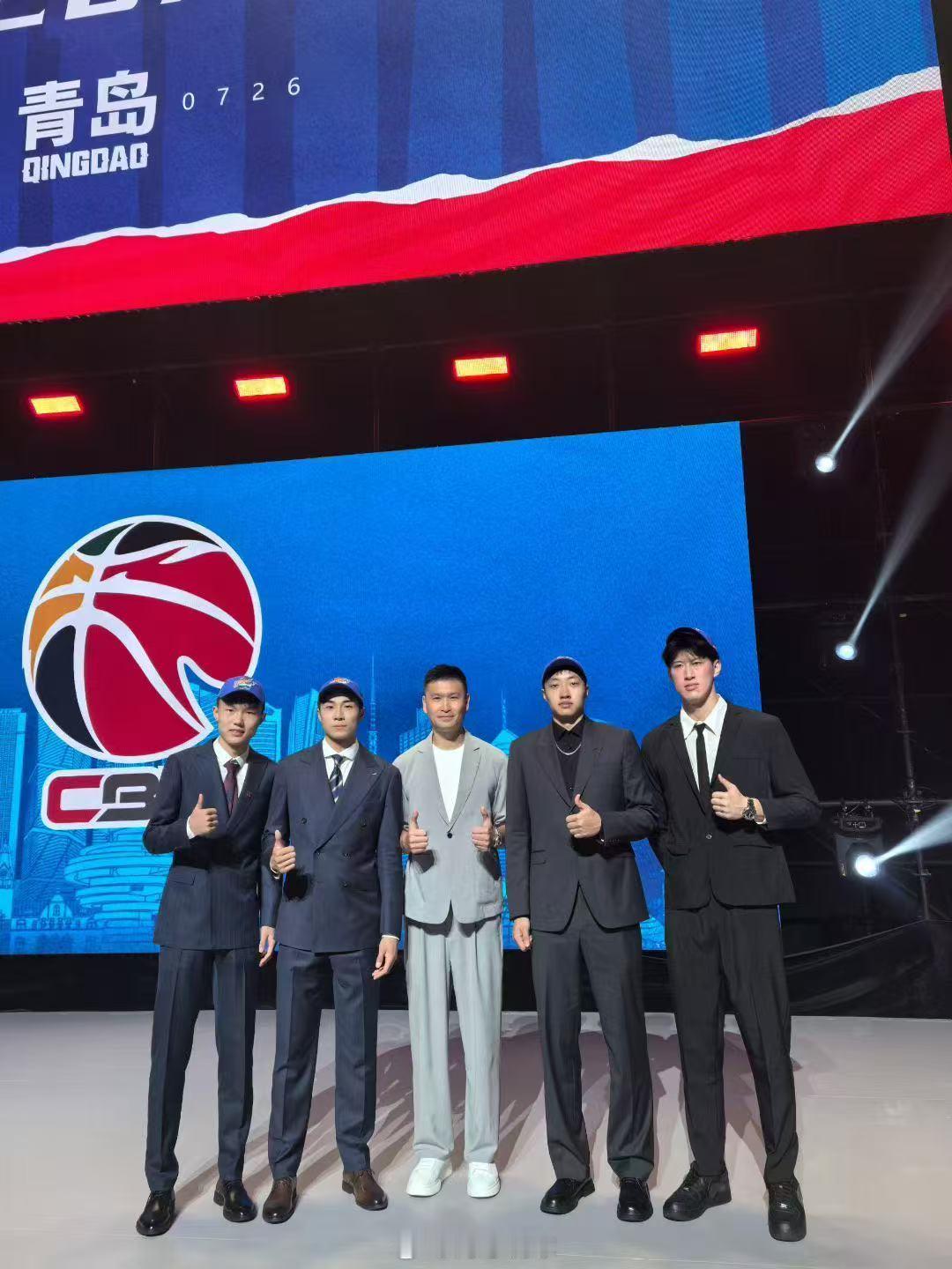 四川男篮在2025CBA选秀大会上摘得四位球员。2025年cba选秀大会cba选