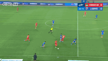 这传球...河南队快速反击，古斯塔沃直塞直接传出底线