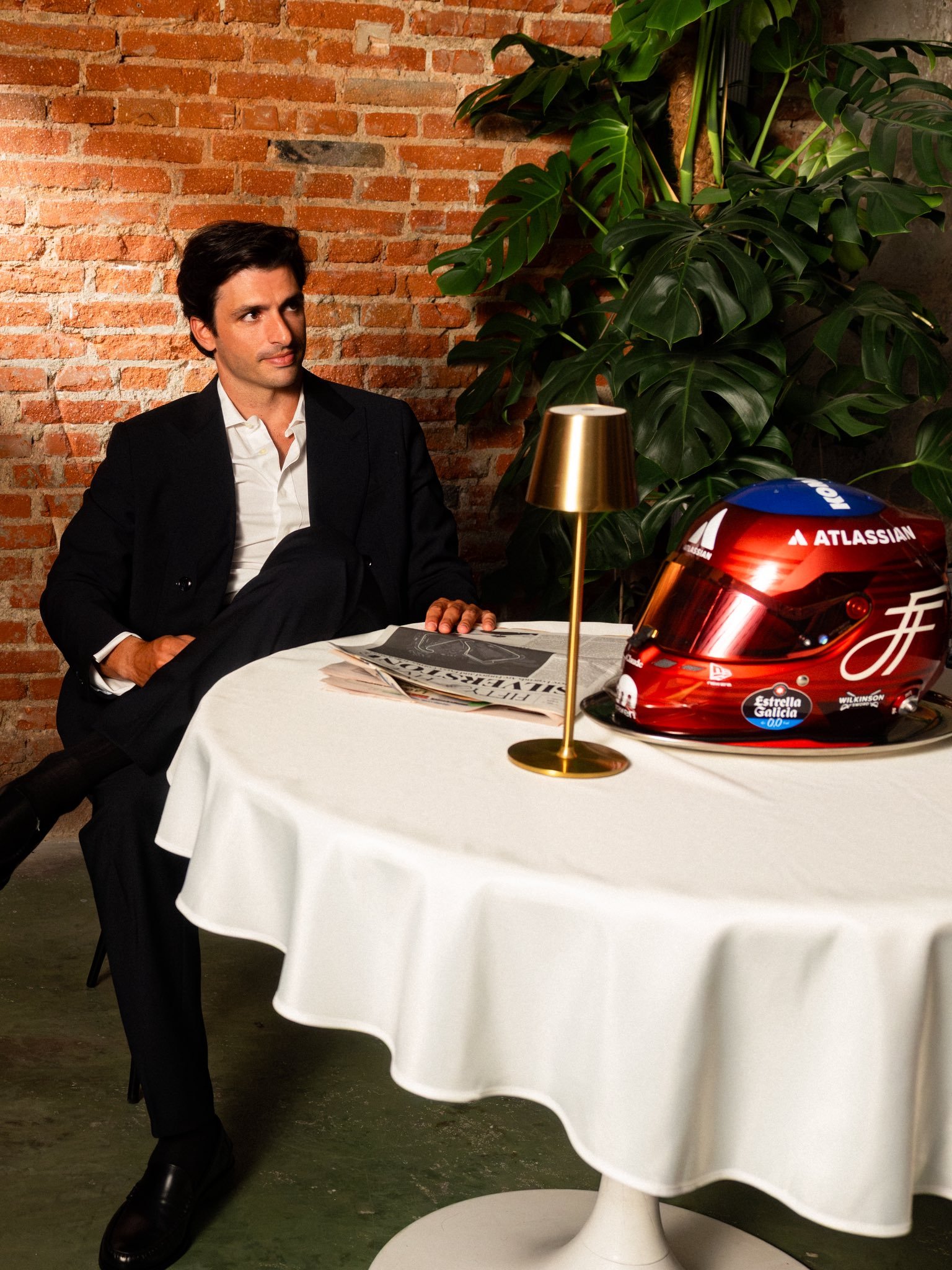 F12026F1英国大奖赛 F1英国大奖赛塞恩斯的头盔涂装 