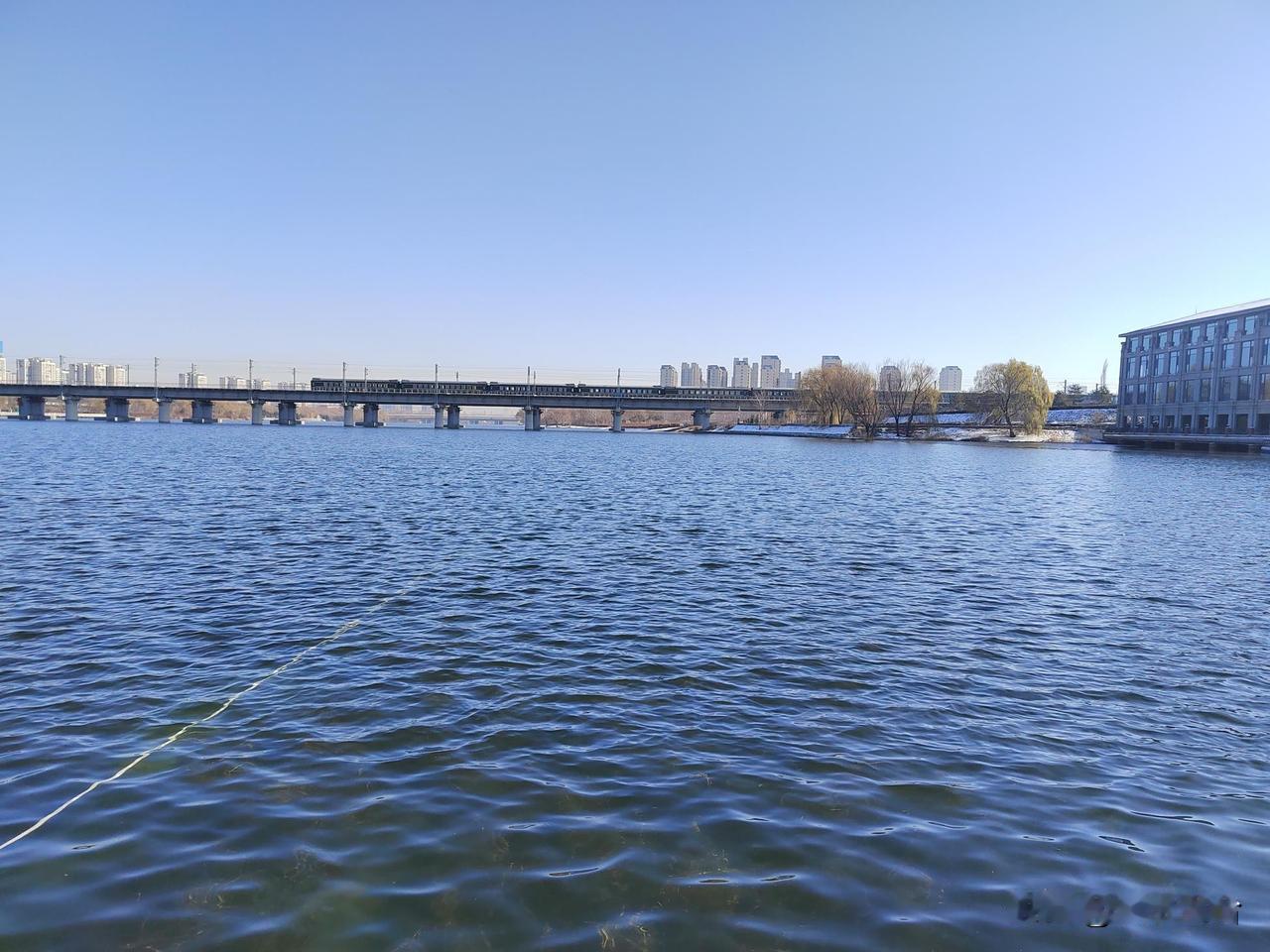 最新消息：

美士兵在日被逮捕。

12月19日凌晨，美士兵“的黎波里”号两栖攻