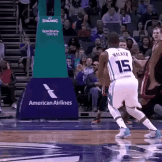 不得不提！！！
NBA的内线挣的真是辛苦钱[恐惧]
不仅直线距离跑得更远。
还得