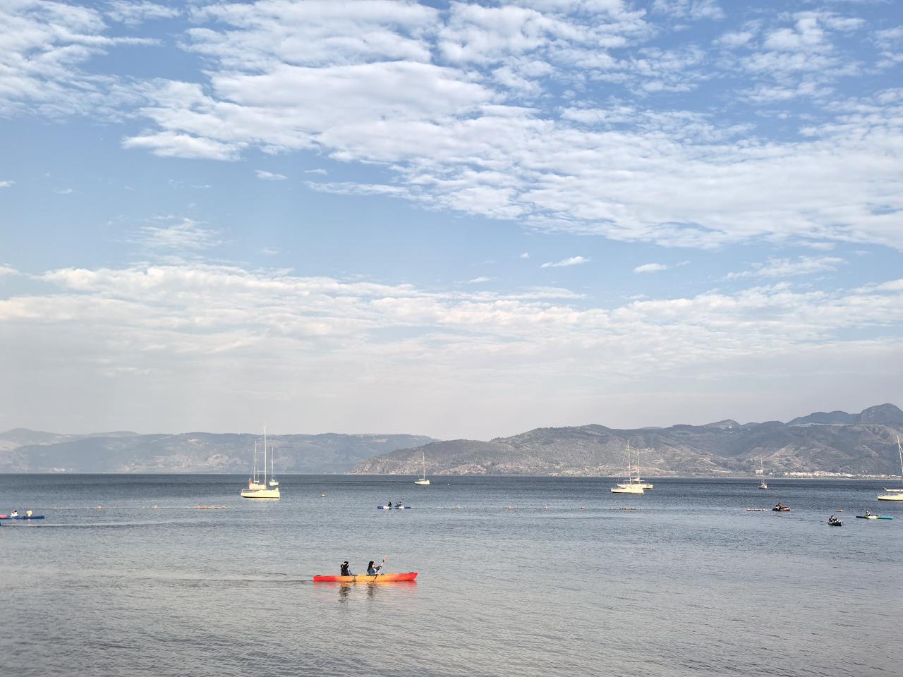 荷兰和巴拿马，已经开了坏头，因为我们的海外利益存量规模，可能高达十万亿美元以上，