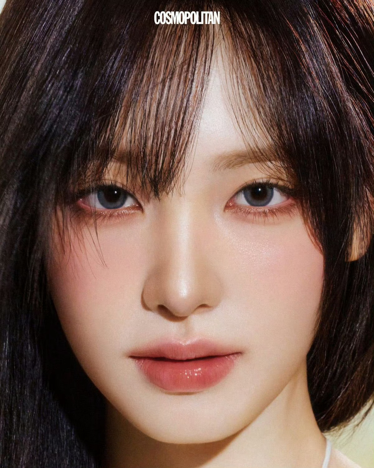 LIZ Juliette has a gunCOSMOPOLITAN KOREA