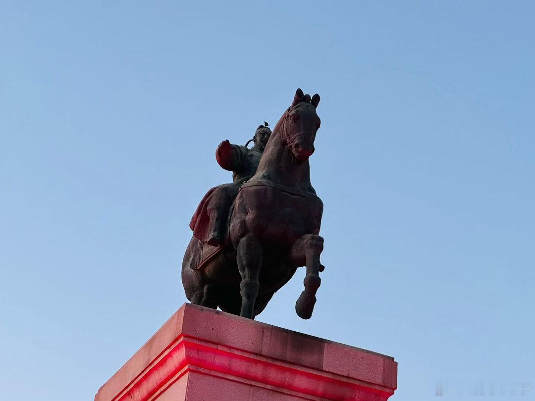 永远不去寻找“机遇”；而只修炼自己“有准备的头脑” 
