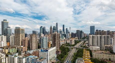 今天咱们聊一所特别的学校——广东行政职业学院。
为什么说它特别？因为它是全省唯一